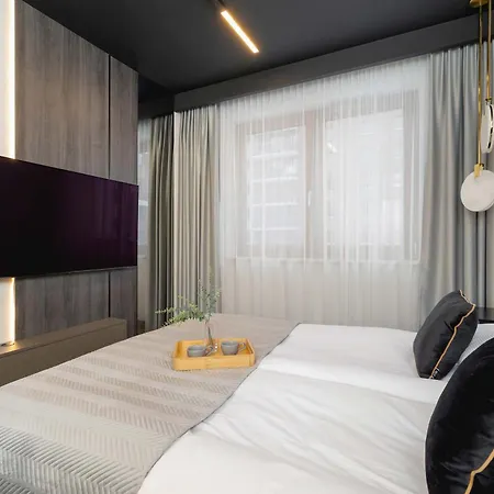 Exclusive With Parking By Renters Prestige Apartament