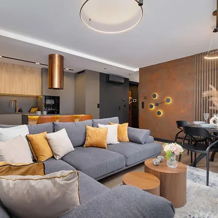 Exclusive With Parking By Renters Prestige Apartament Kraków