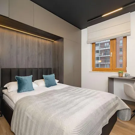 Exclusive With Parking By Renters Prestige *