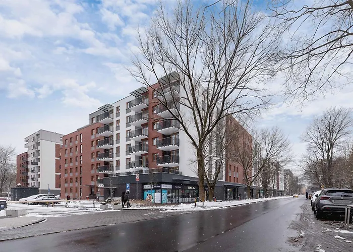 Exclusive With Parking By Renters Prestige *