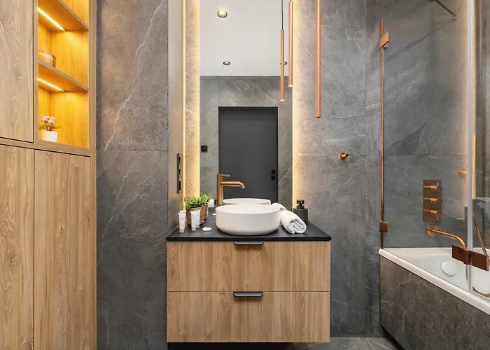 Exclusive With Parking By Renters Prestige