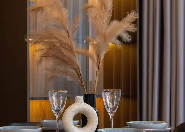 Apartment Exclusive With Parking By Renters Prestige *