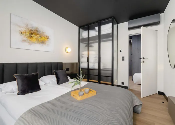 Exclusive With Parking By Renters Prestige Apartment Krakau