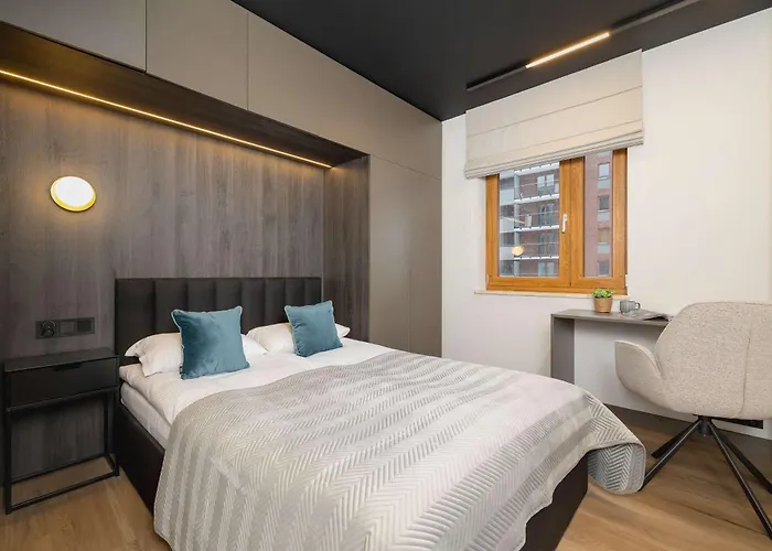 Exclusive With Parking By Renters Prestige *