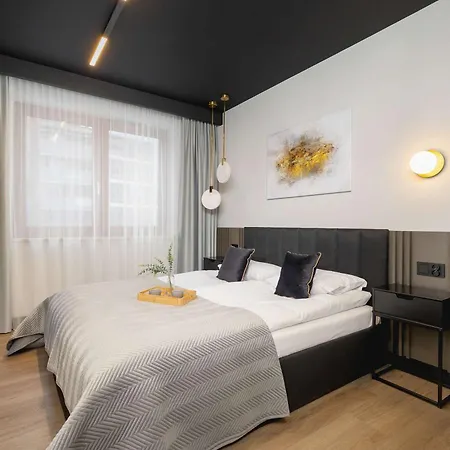 Exclusive With Parking By Renters Prestige *