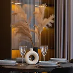 公寓 Exclusive With Parking By Renters Prestige *